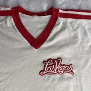 Vtg Las Vegas Stitched white T-shirt Sz M 3 red stripes Shoulder Single Stitch￼
